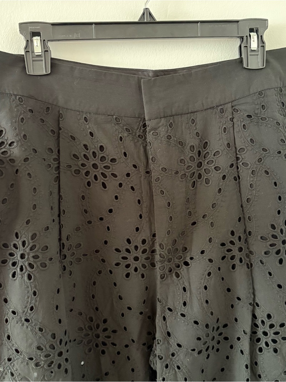 Zara Black Openwork Embroidery Eyelet‎ Cropped Trousers Size L NWT - Picture 12 of 16